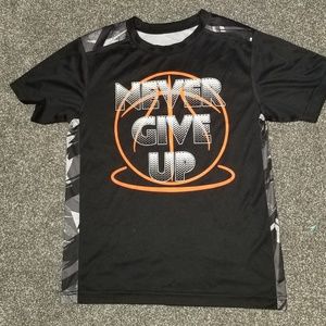 Children's Place T-shirt | Medium